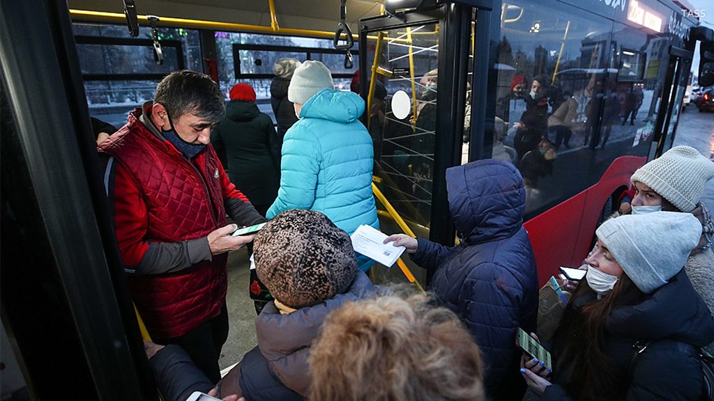 Порно в автобусах, порно в транспорте онлайн