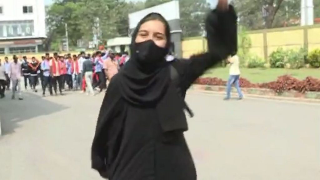 Onlayn porno kuyov ebay Ogizda jinsiy aloqa, katta dick cums