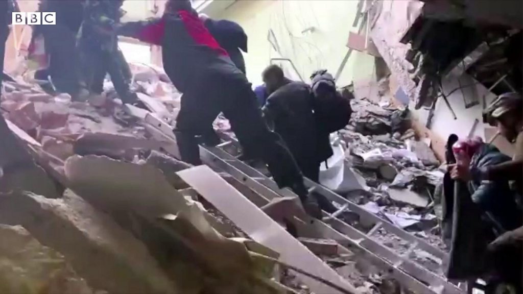 マリウポリ製鉄所から100人が避難、ウクライナ大統領がツイート