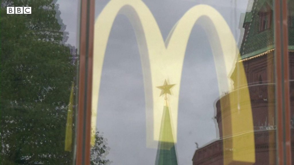 米マクドナルド、ロシアから恒久的に撤退 事業を売却へ - BBCニュース