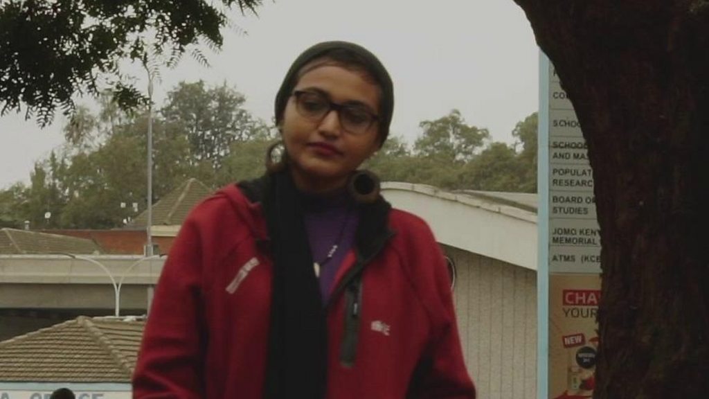 Ogizda qattiq sikiladi Yaqindan fetiş