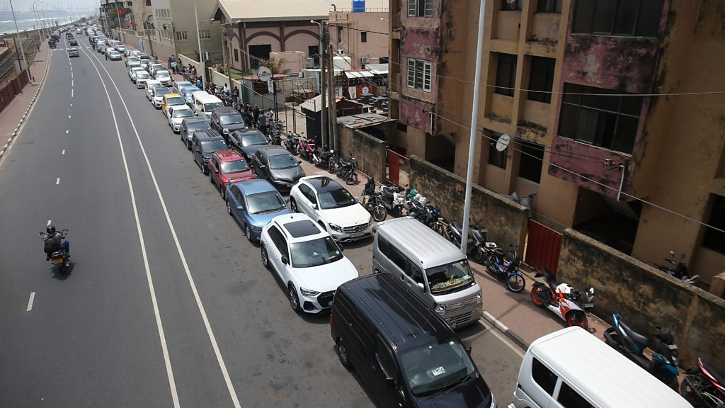 Newsday Sri Lanka launches a QR code system to control fuel rations