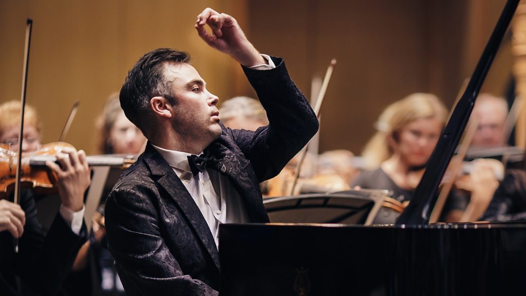 Outlook - The classical concert pianist - who has only one hand - BBC ...