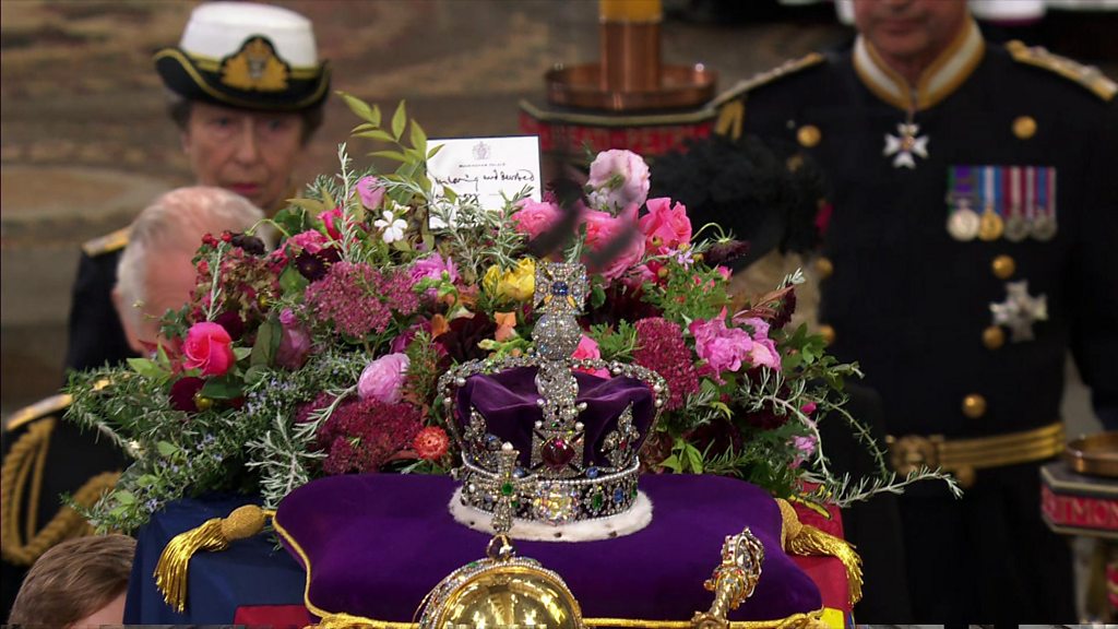 The last moments of the Queen's funeral