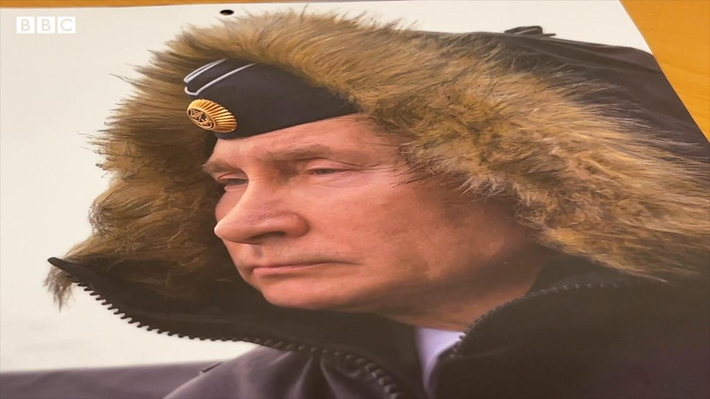 あるはずのものがない？ プーチン氏の2024年版カレンダー、BBCロシア