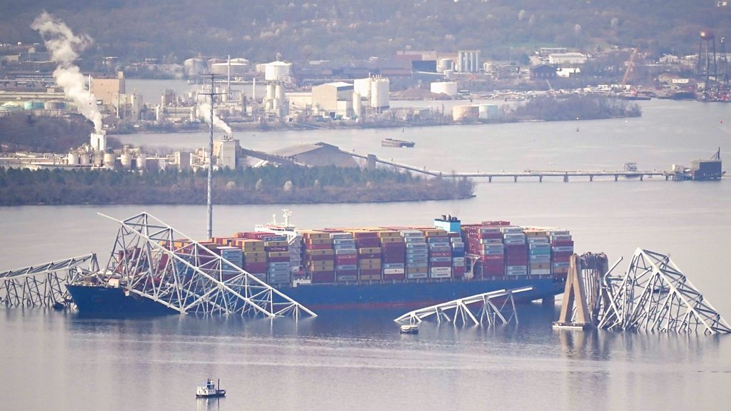 World Business Report - Container ship crashes into a bridge in the US ...