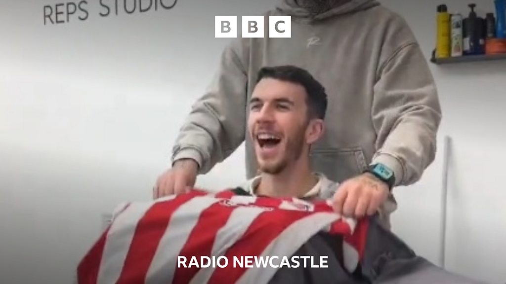 Barber winds up Newcastle fans with Sunderland shirt - BBC Sounds