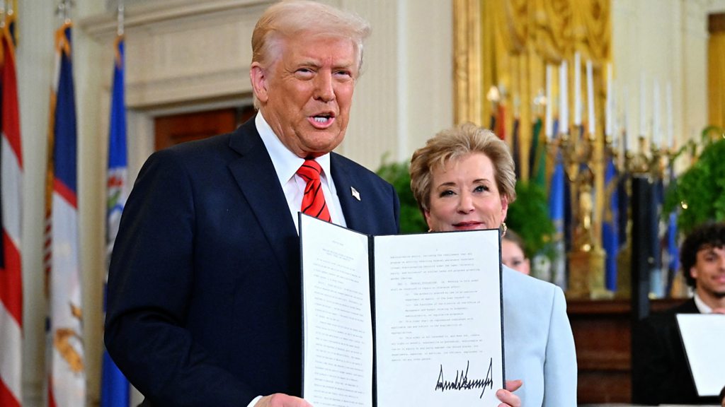 Trump signs order to dismantle US education department