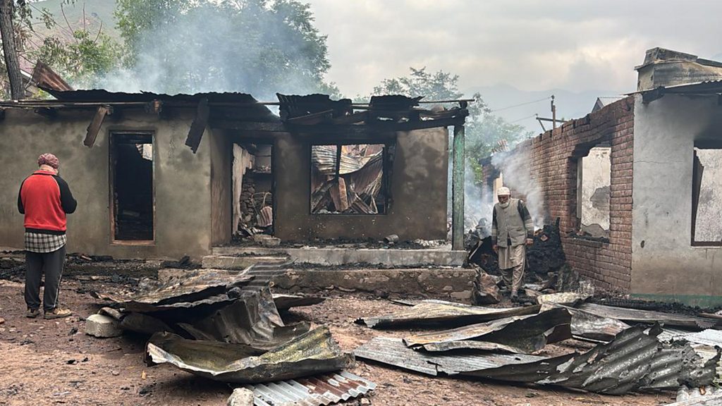 BBC OS - Indian air strikes: "Debris everywhere and the fear still ...