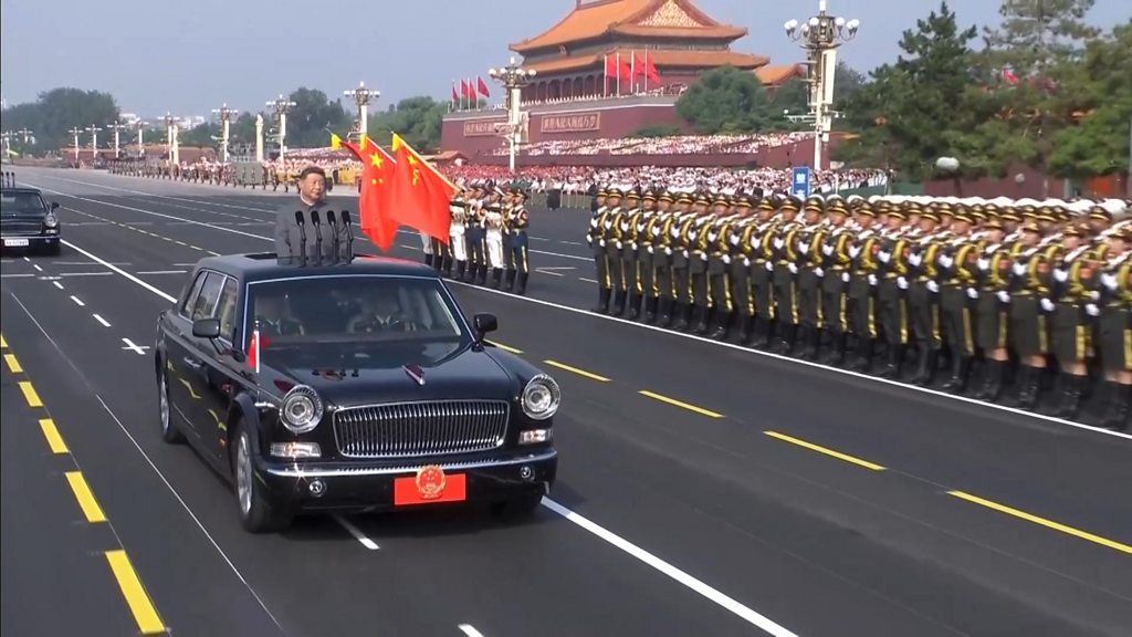 中国93阅兵解析：新武器亮相、将领变动及习近平朋友圈三大看点- BBC