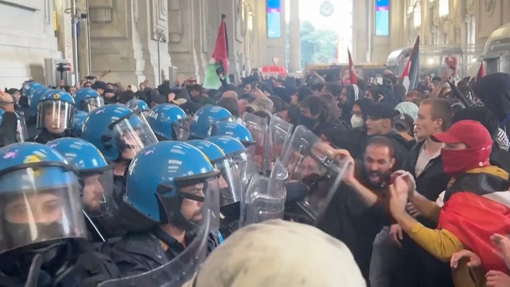 Milan on Fire: Unrest Erupts After PM Meloni's Rejection of a Palestinian State