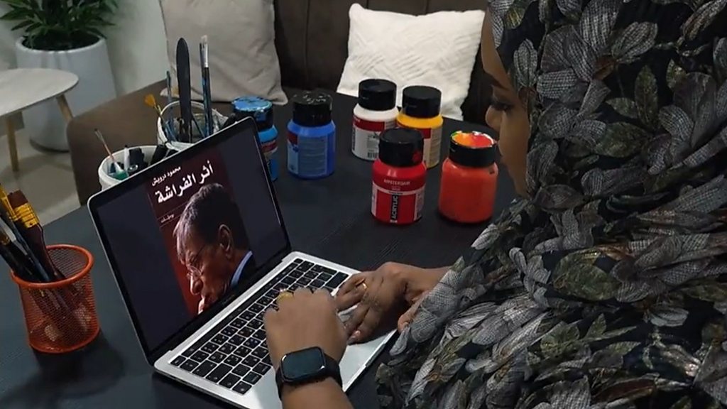 فيديو, الفنانة السودانية ياسمين عبد الله تستأنس بأشعار محمود درويش, المدة 5,38