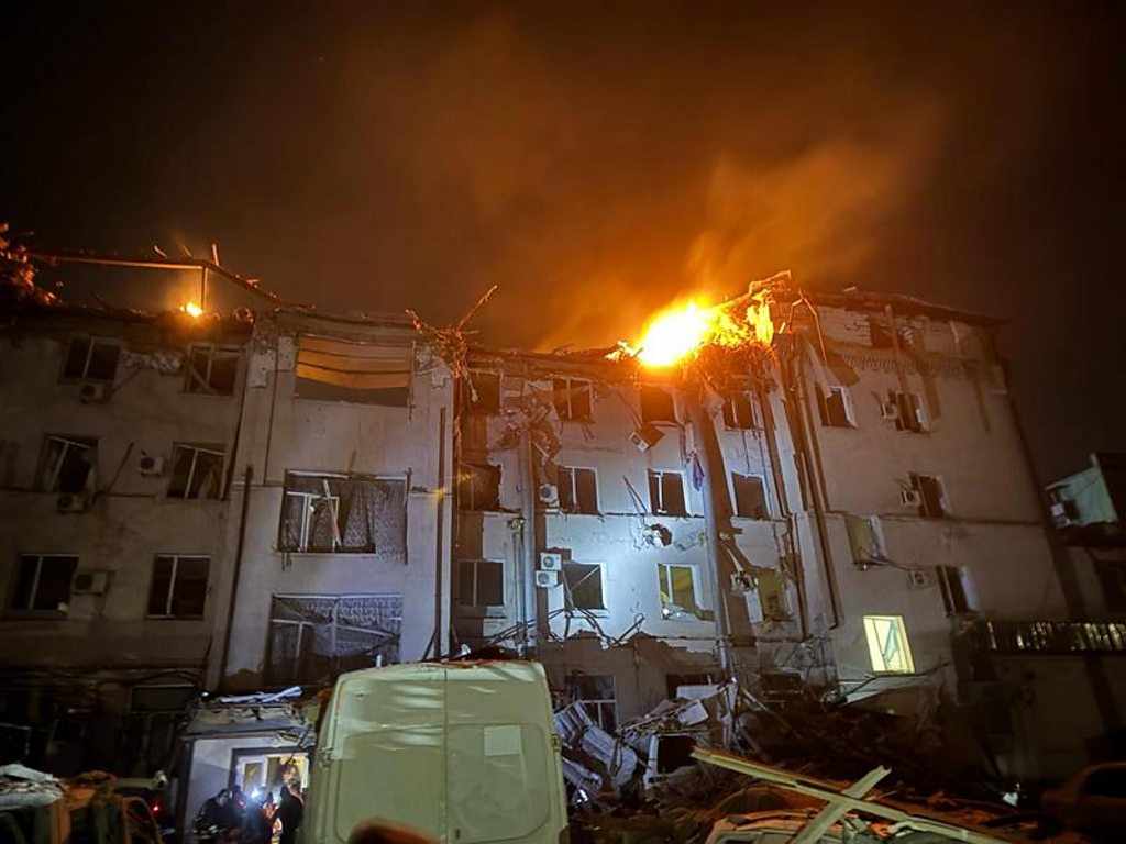 Aid worker caught in Ukraine hotel missile strike