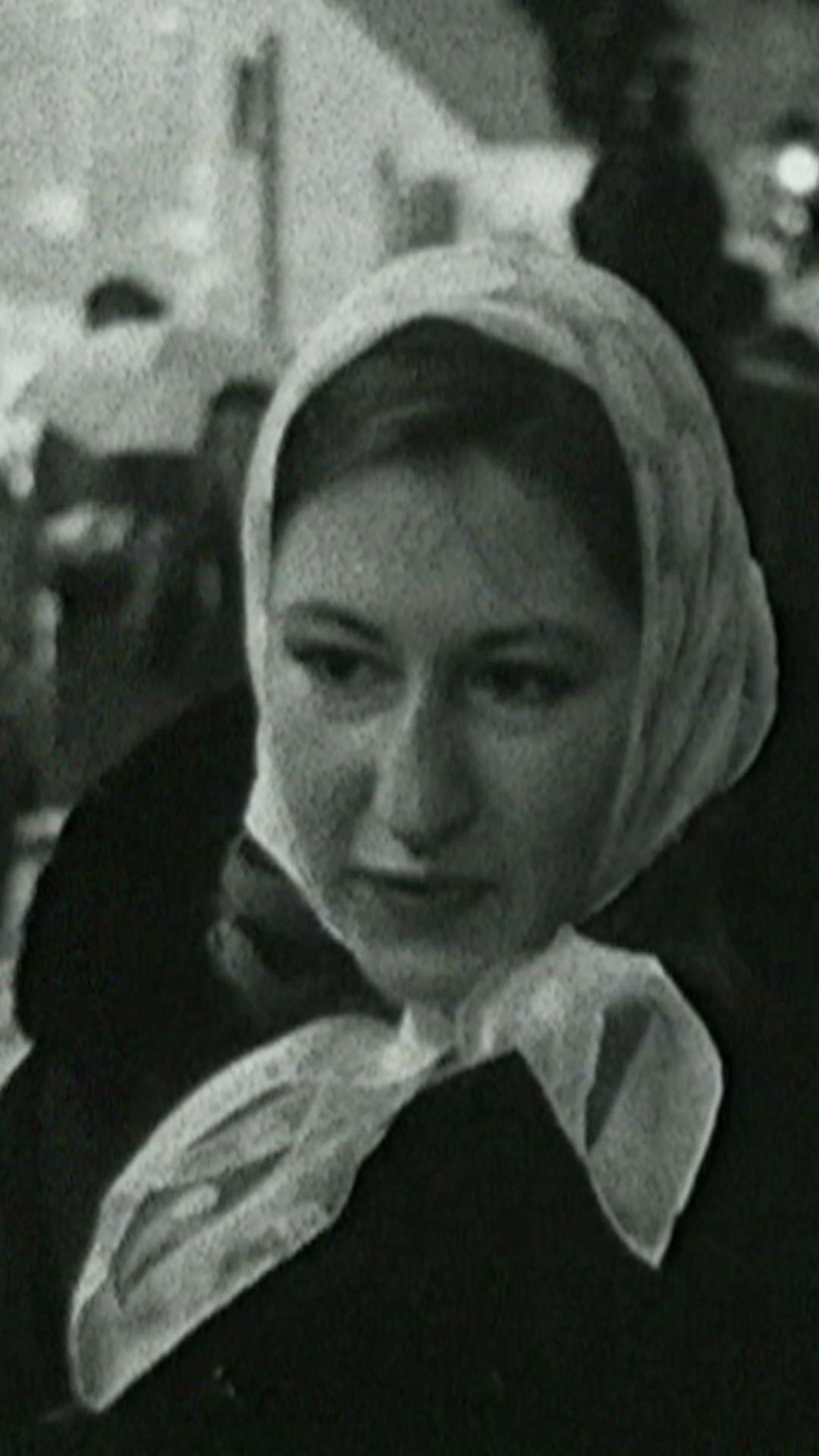 Christmas 1969: Bristol shoppers discuss present-buying habits