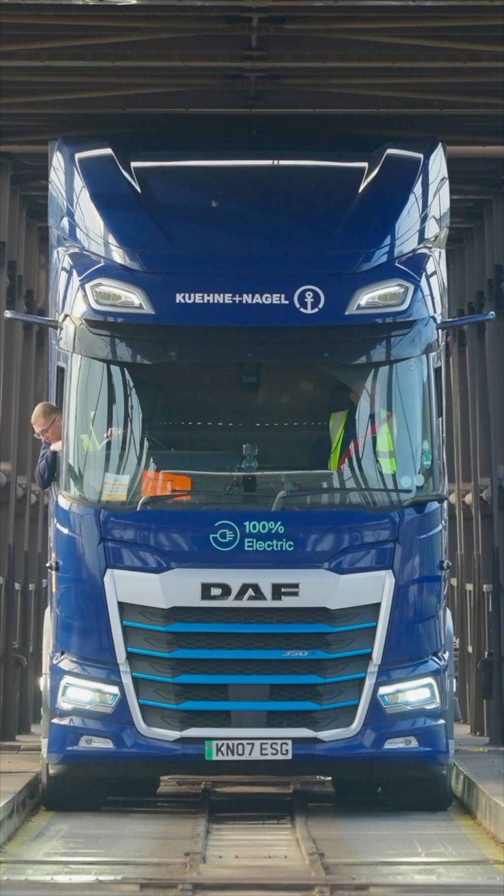bbc.co.uk - First electric HGV crosses Channel Tunnel from Folkestone