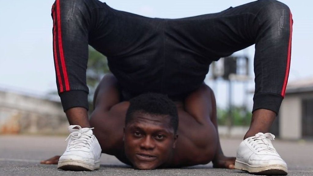 Nigerian contortionist's Guinness Record dreams - BBC News