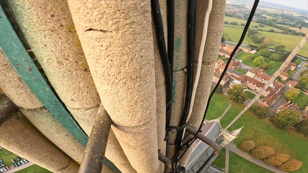 Salisbury Cathedral light bulb change requires a head for heights BBC News