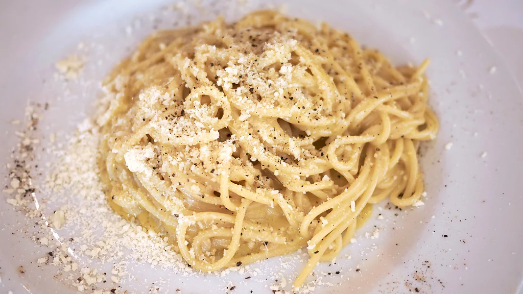 A photo of a bowl of cacio e pepe pasta at Hostaria da Cesare  (Credit: Getty Images)
