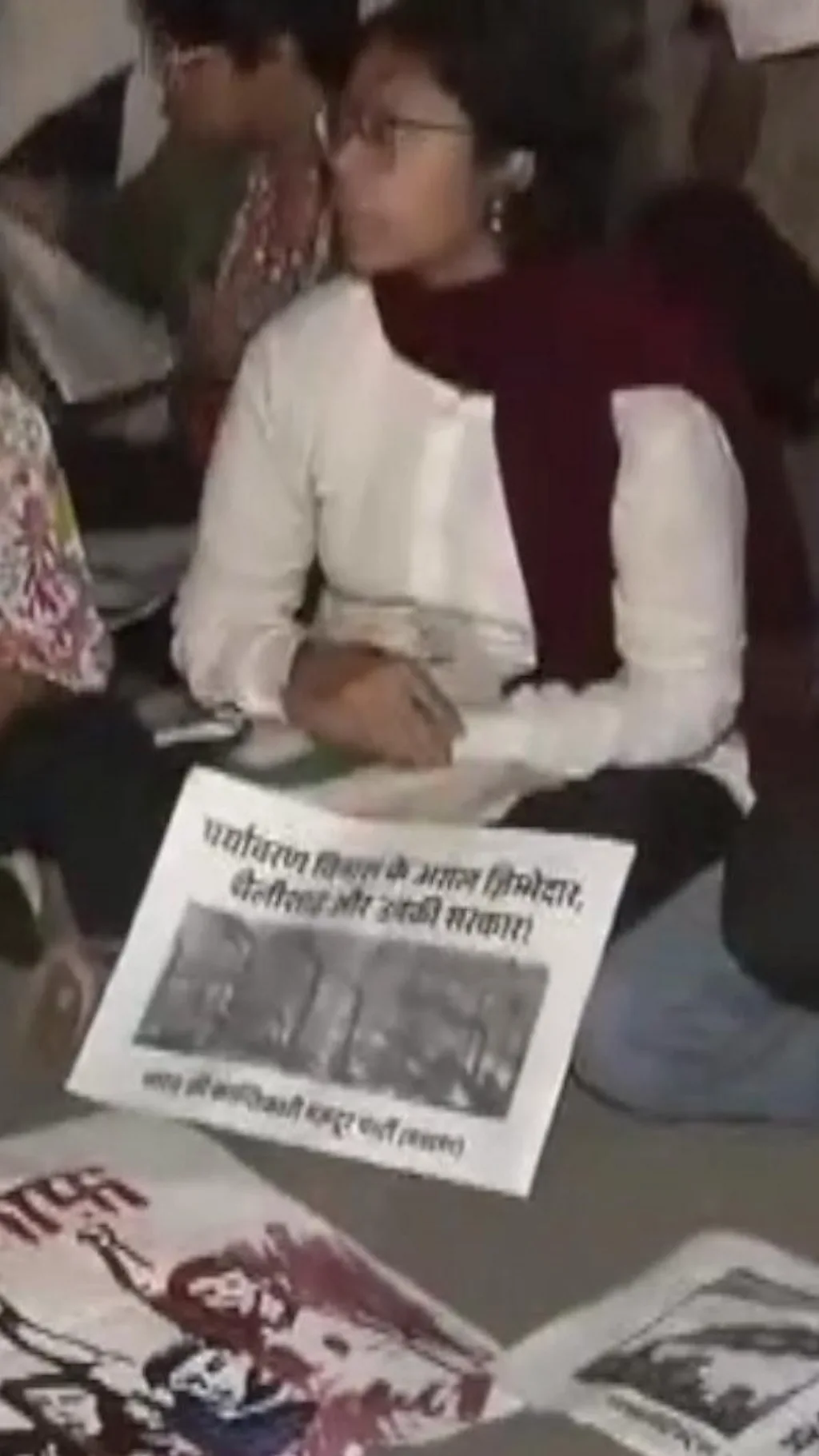 டெல்லியில் காற்று மாசுக்கு எதிராக நடந்த போராட்டம்