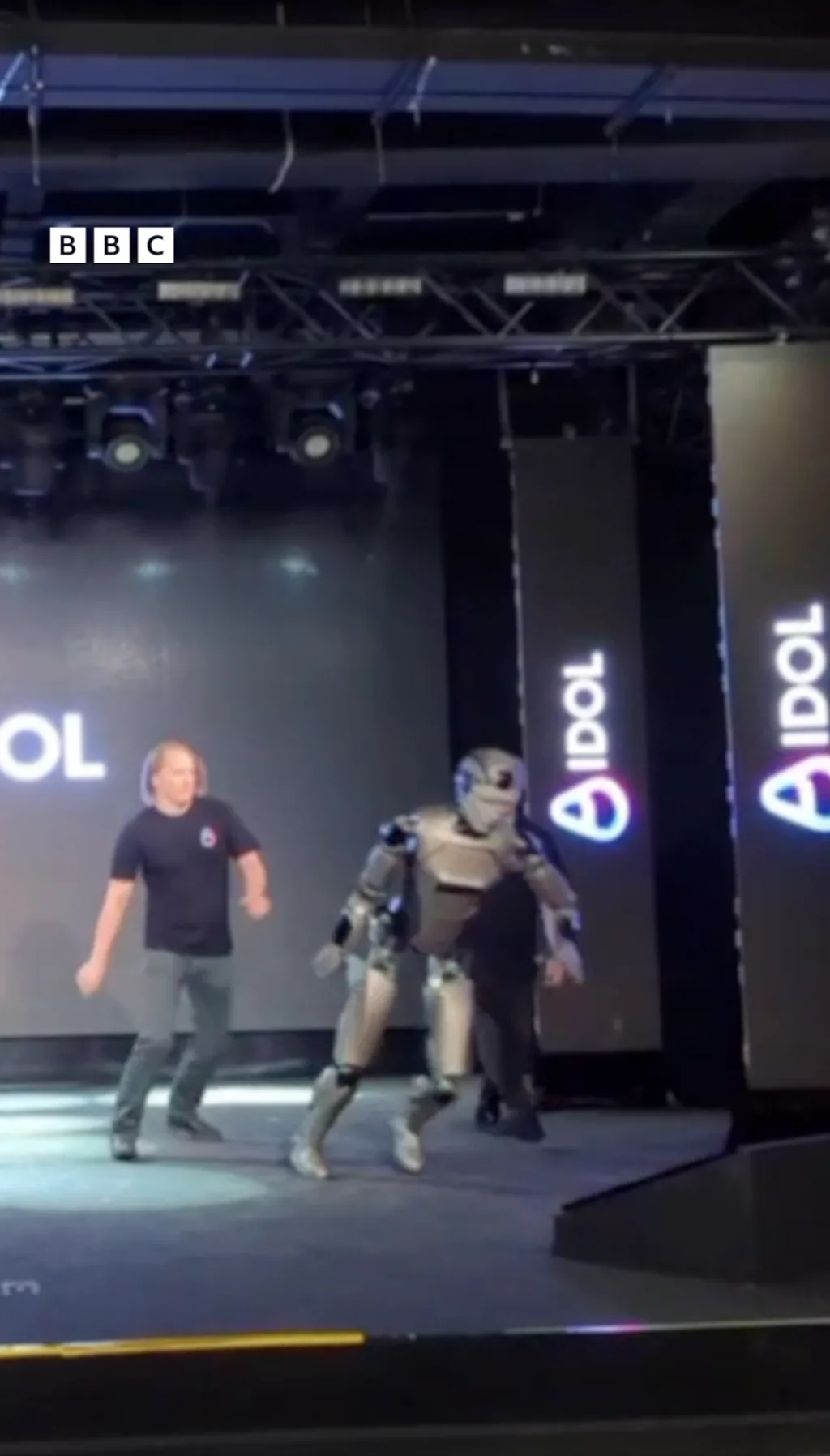 Презентация Айдола в Москве