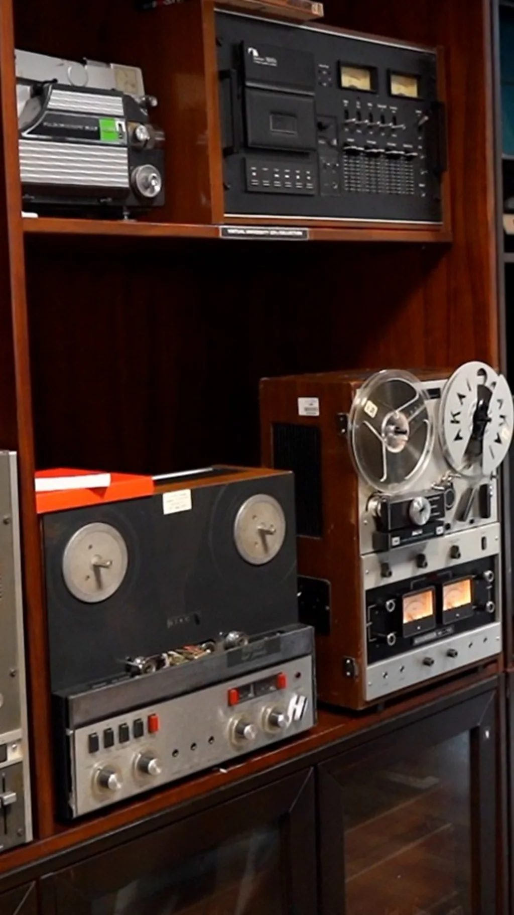 نایاب آوازیں، پاکستان