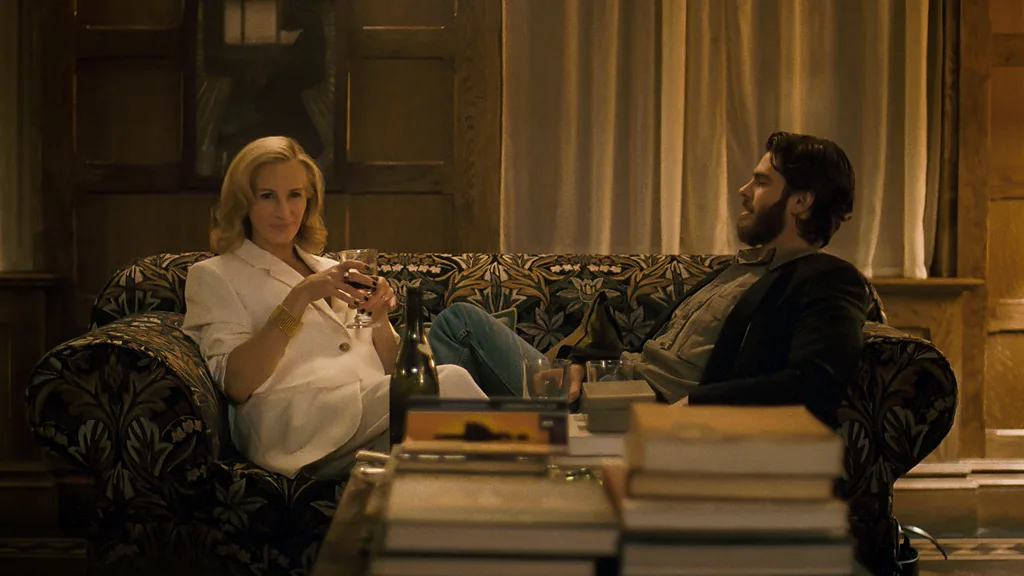 Rachel Zegler in Snow White (Credit: Disney)