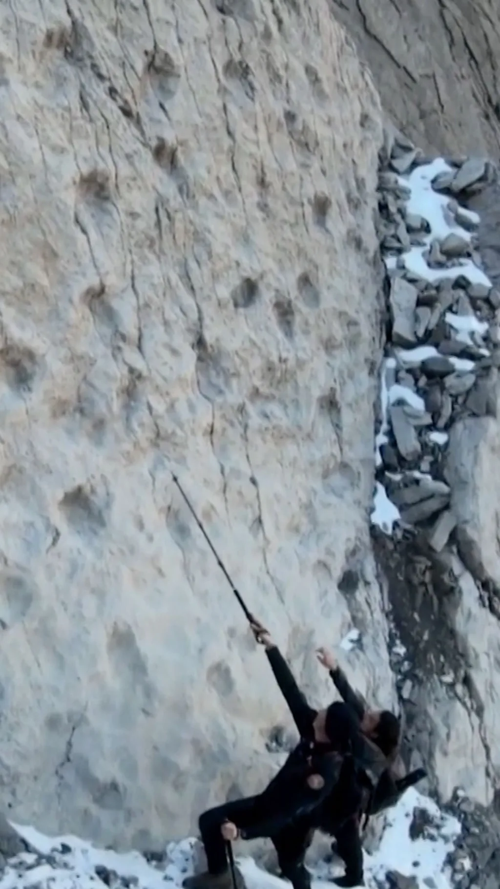 इस देश में मिले 21 करोड़ साल पुराने डायनासोर के पैर के निशान