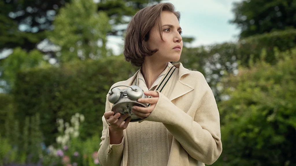 (Credit: Simon Ridgway/ Netflix)