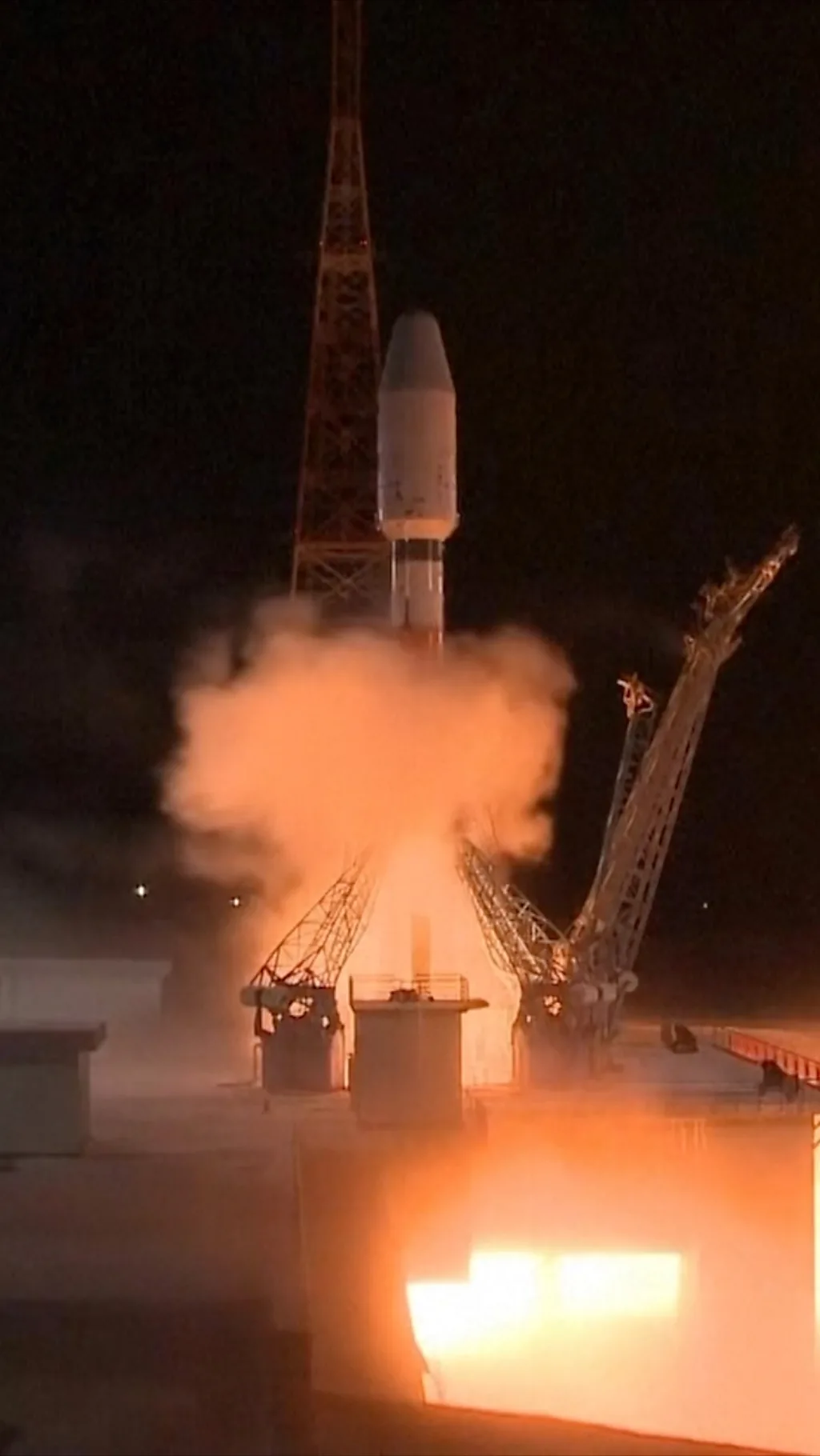 Lansiran prvi crnogorski satelit 'Luča'