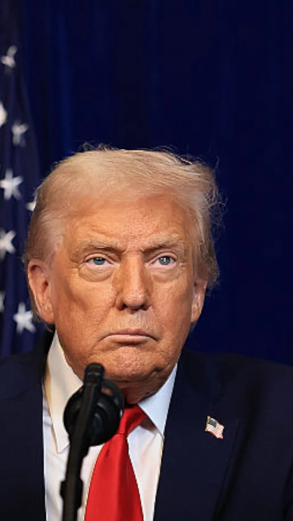 портрет Дональда Трампа