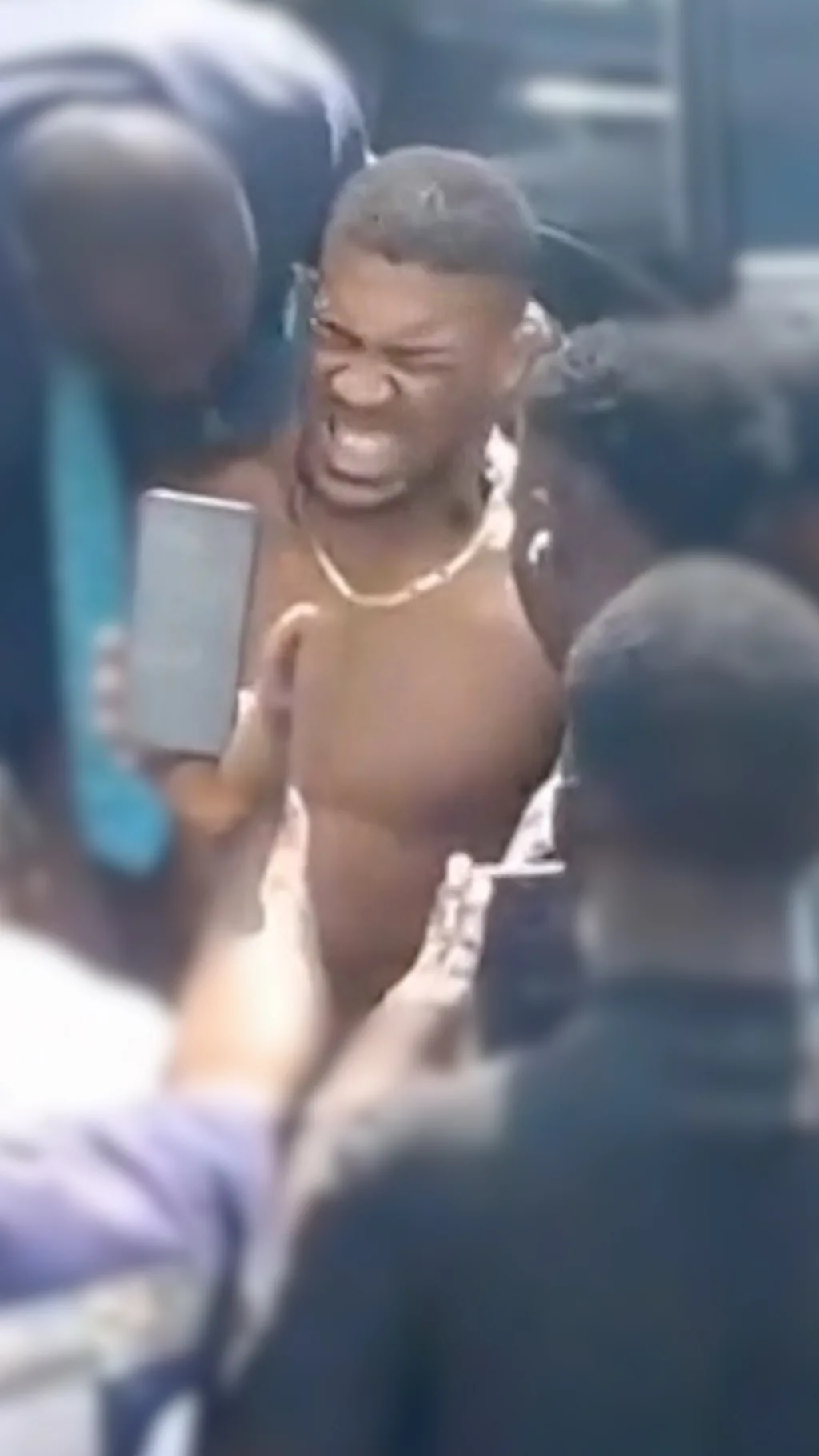 Энтони Джошуа попал в аварию