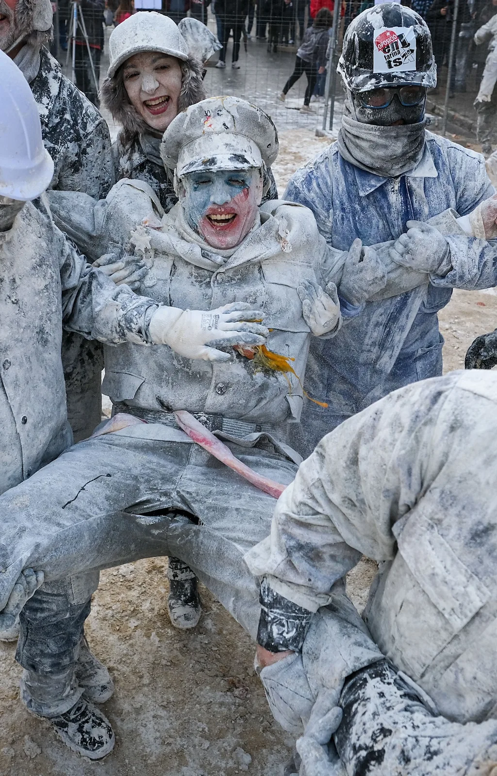 Španski festival: Lažni puč, brašno i petarde