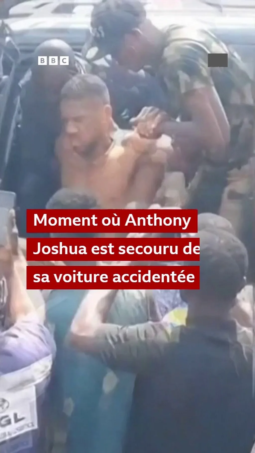 Le boxeur se trouvait à bord d’un SUV Lexus impliqué dans une collision avec un camion.