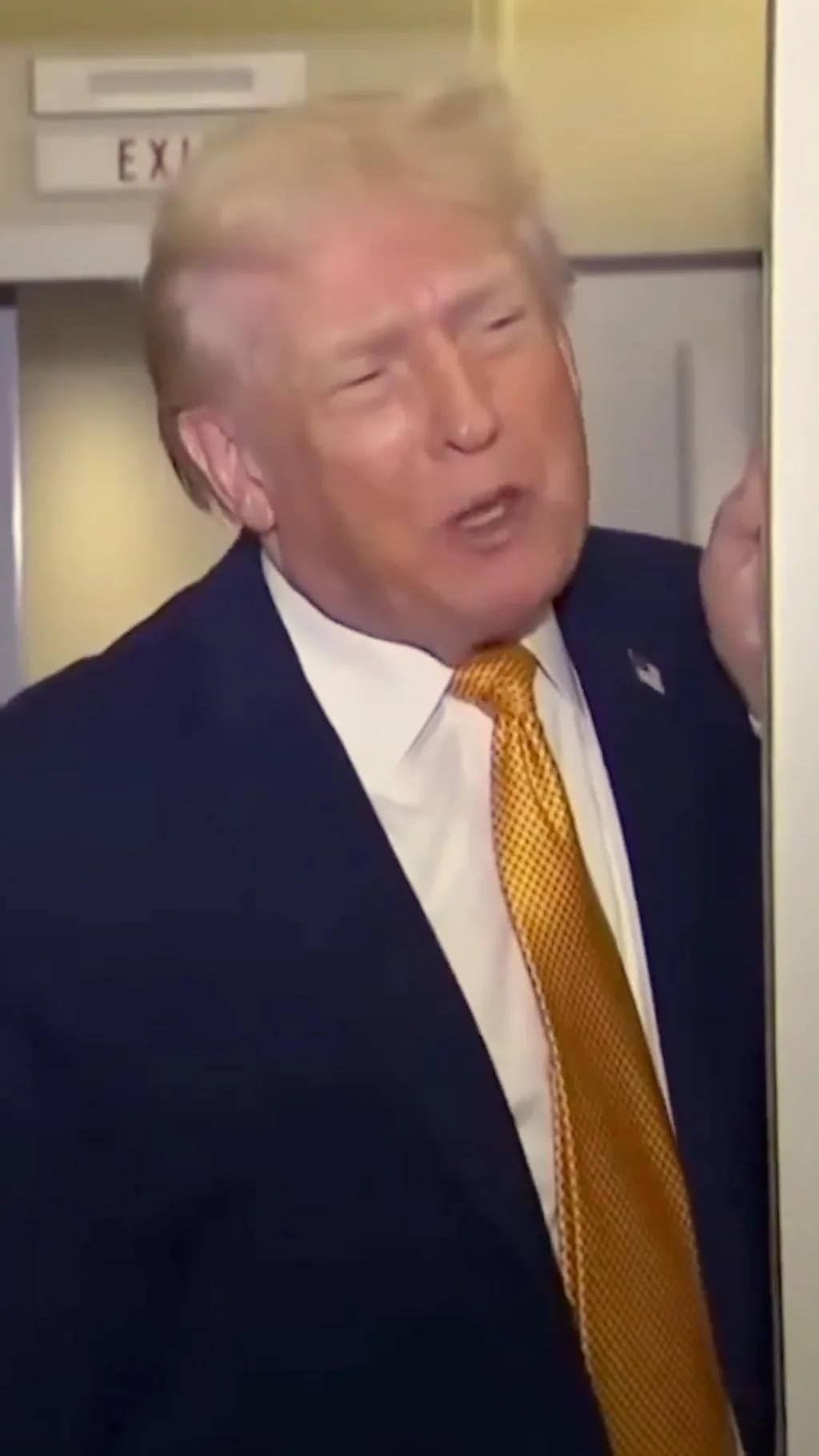 ट्रंप ने एक बार फिर भारत पर टैरिफ़ बढ़ाने की बात की