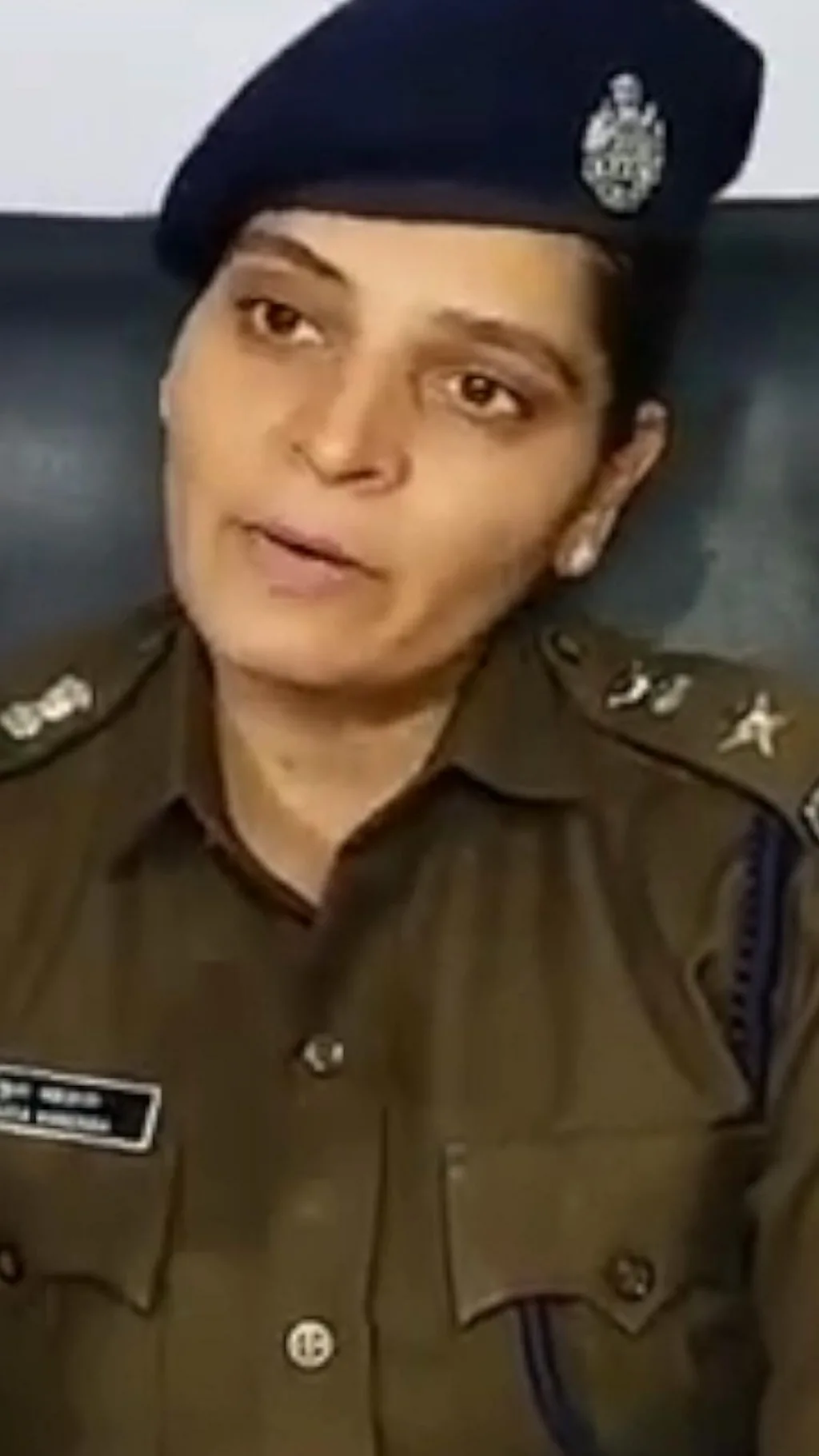 Vadodara માં ટ્રાફિક પોલીસે યુવકને ઢોરમાર માર્યો? શું ખુલાસો થયો?