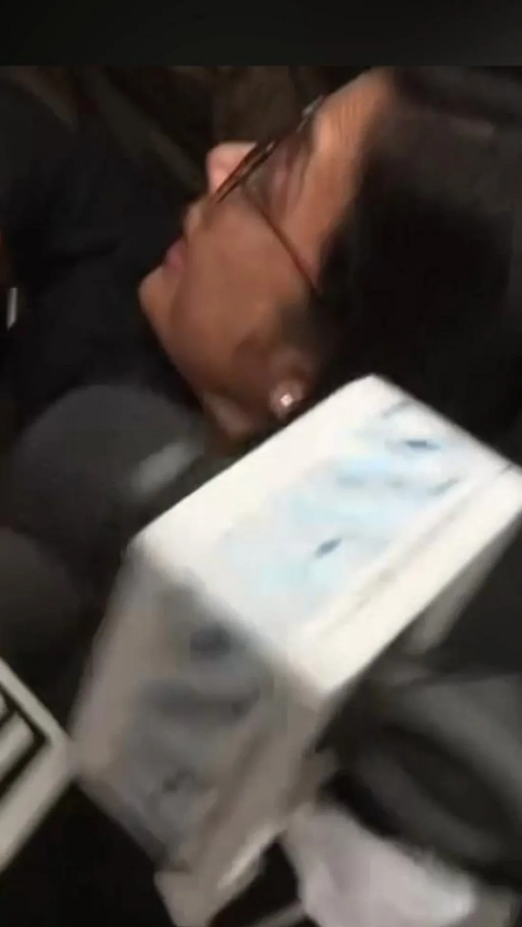 तृणमूल कॉंग्रेसच्या खासदारांना पोलिसांनी ताब्यात का घेतलं?