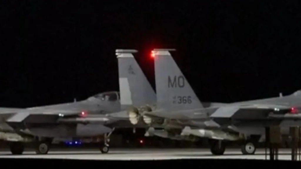 "ஆபரேஷன் ஹாக்ஐ" - ஐஎஸ் இலக்குகளை குறிவைத்து அமெரிக்கா தாக்குதல்