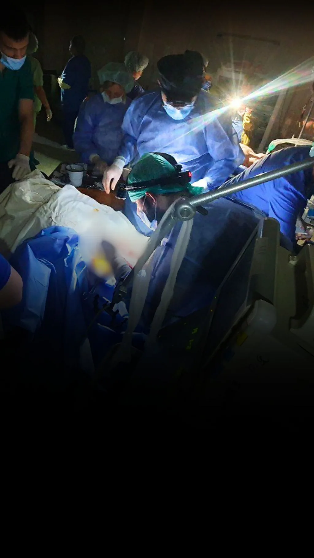 Київ. Знеструмлена лікарня швидкої допомоги. Лікарі рятують пацієнтів