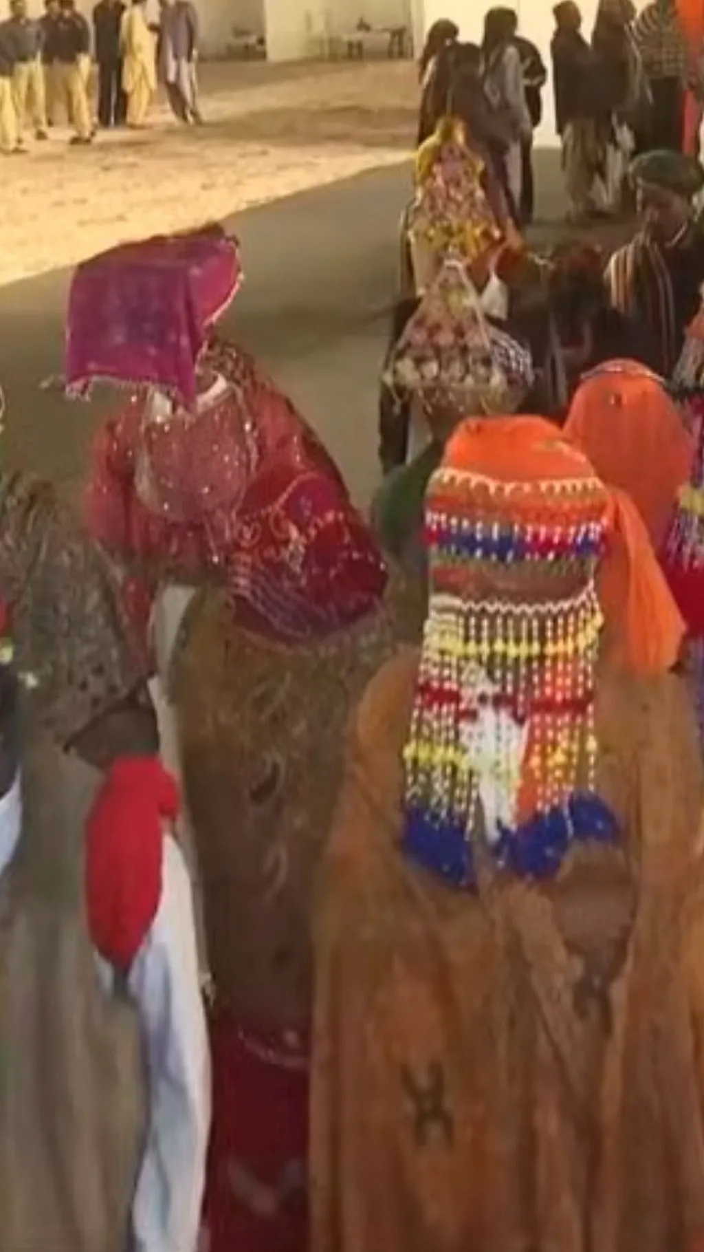 पाकिस्तान में हुआ हिंदू जोड़ों का सामूहिक विवाह समारोह