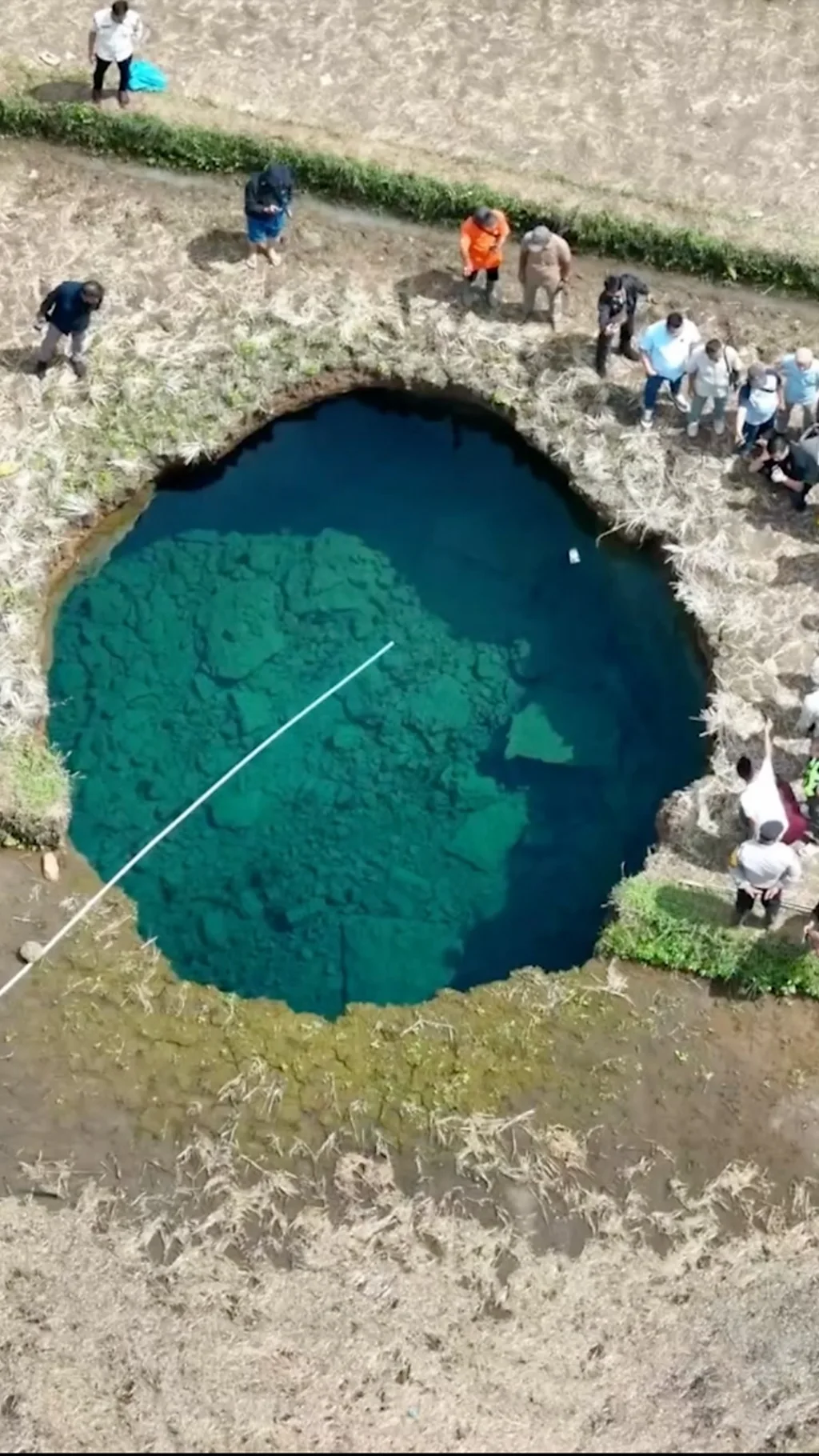 หลุมยุบ