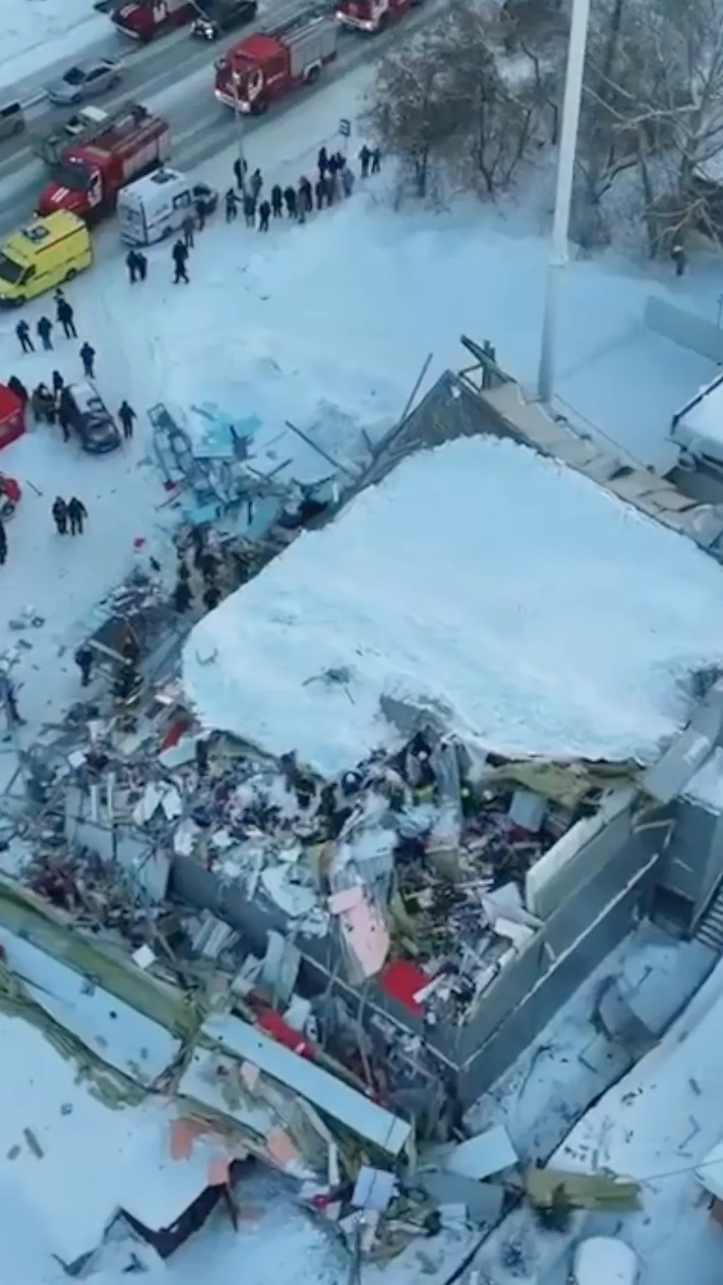 рухнувший ТЦ