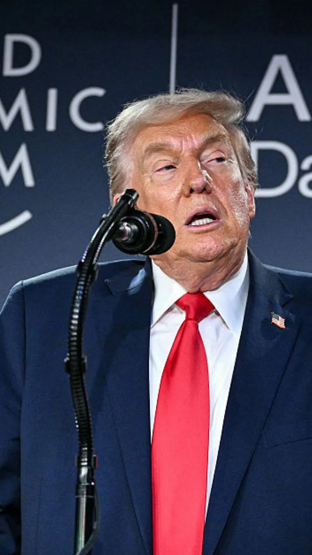 ट्रंप ने कहा, कनाडा अमेरिका की वजह से जी रहा है