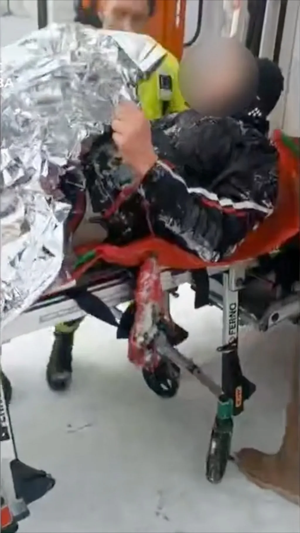 чоловік провалився під кригу