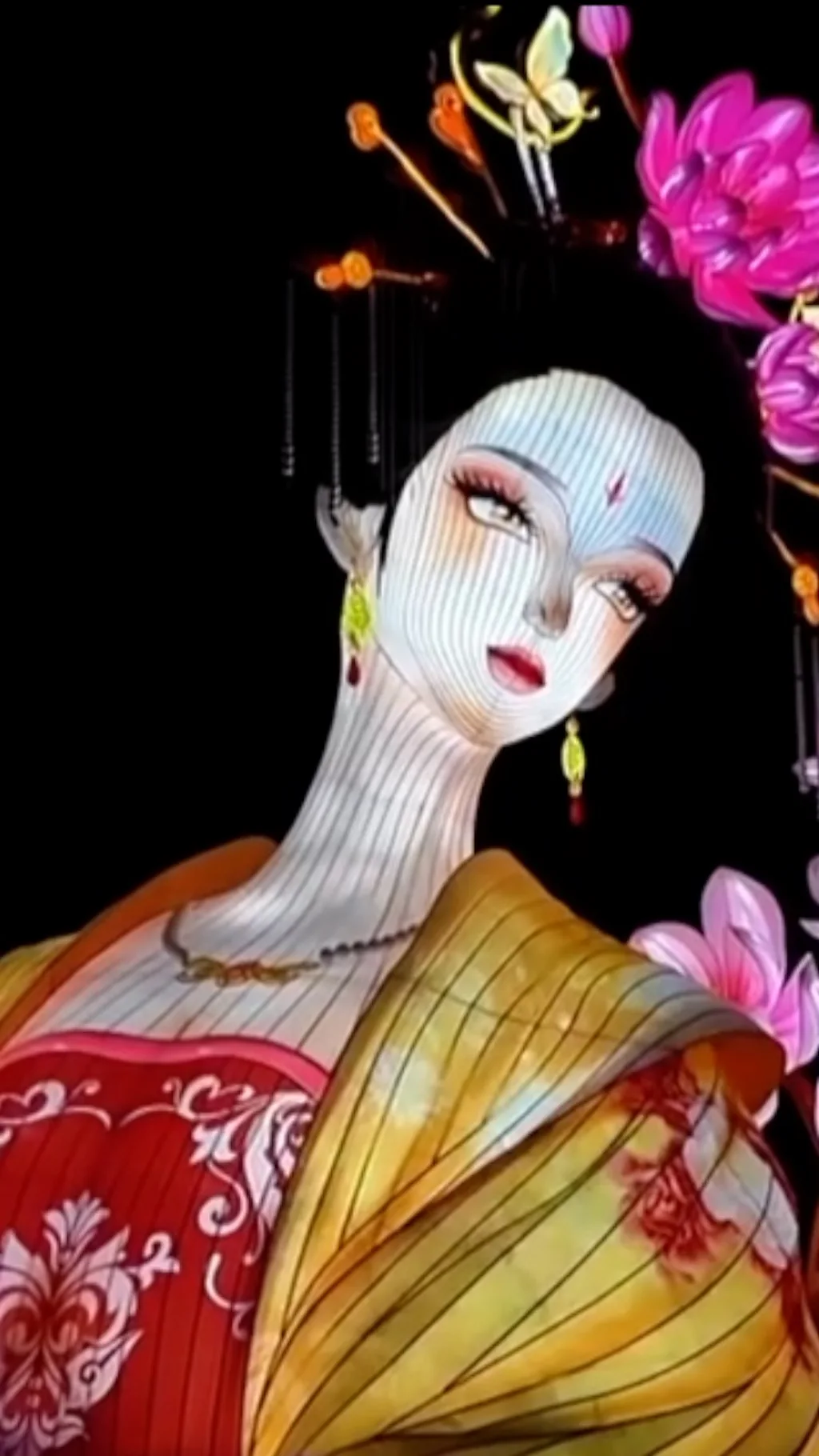 Bahor bayrami munosabati bilan Vuhanda chiroqlar yondi