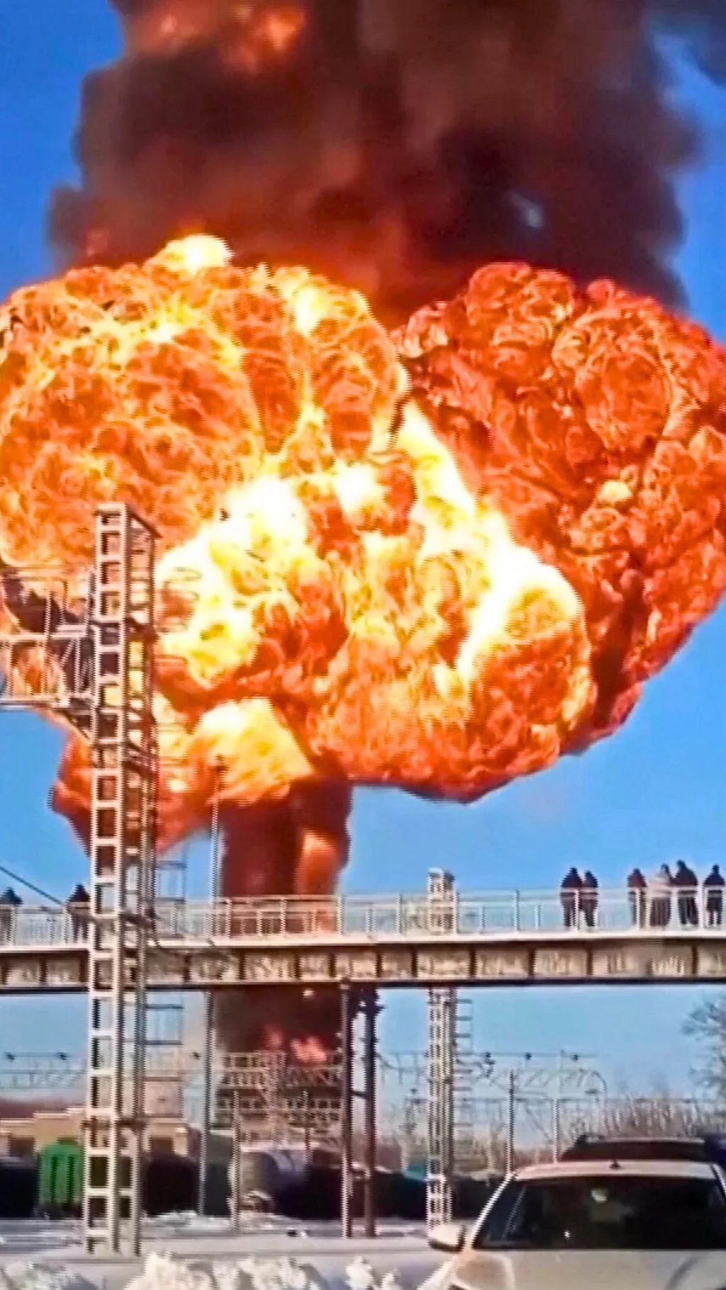 Вогняна куля: під Тамбовом вибухнули цистерни