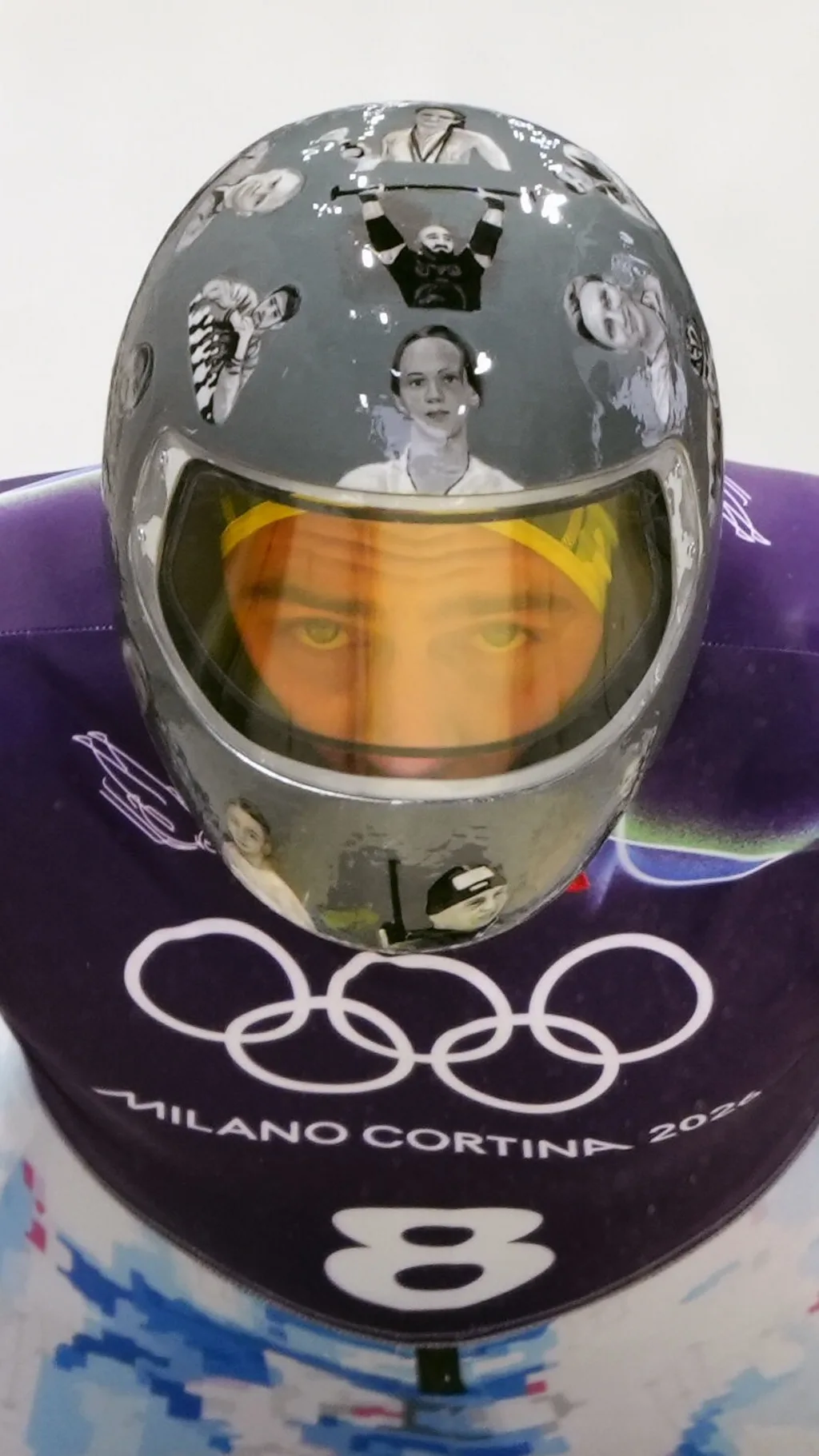 Українцю заборонили шолом із загиблими на Олімпіаді