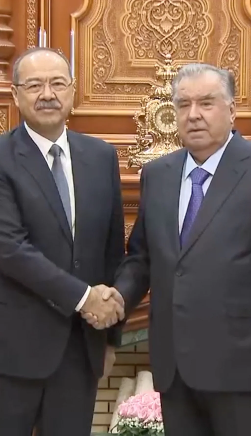 Emomali Rahmon ko'rinish berdi