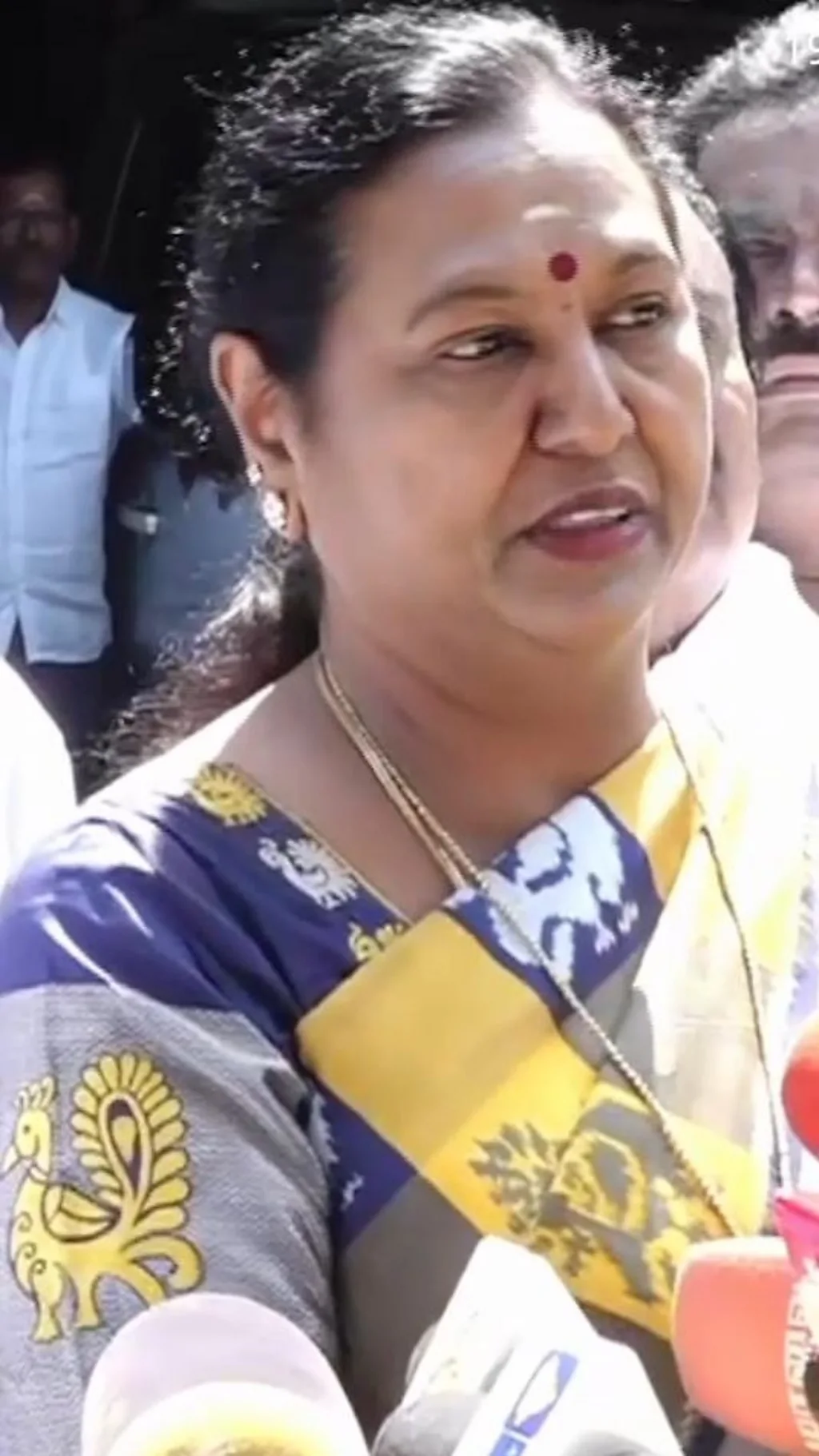 காணொளி: ‘திமுகவுடன் தேமுதிக கூட்டணி’- பிரேமலதா பேசியது என்ன?