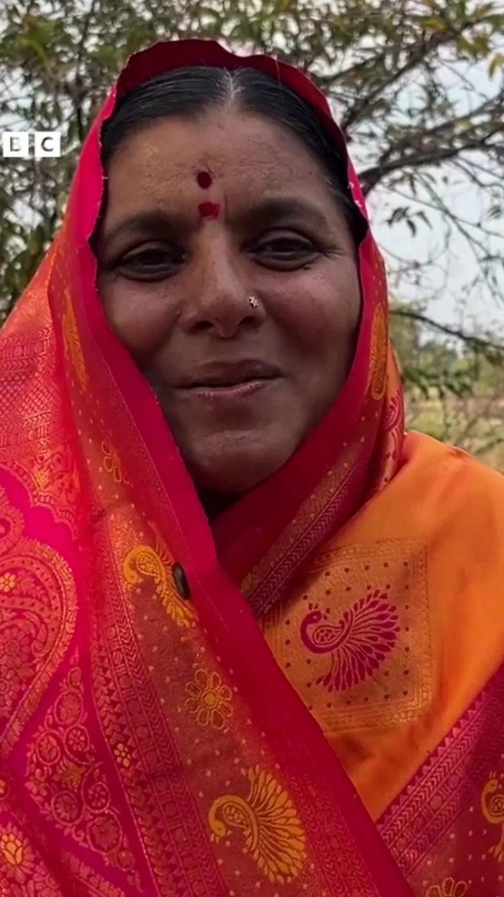 मराठी भाषा गौरव दिन: इतका लांब आणि सुंदर मराठी उखाणा तुम्ही कधीच ऐकला नसेल