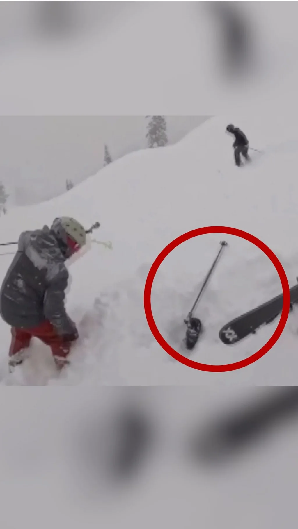 Izvlačenje skijaša zatrpanog u snegu